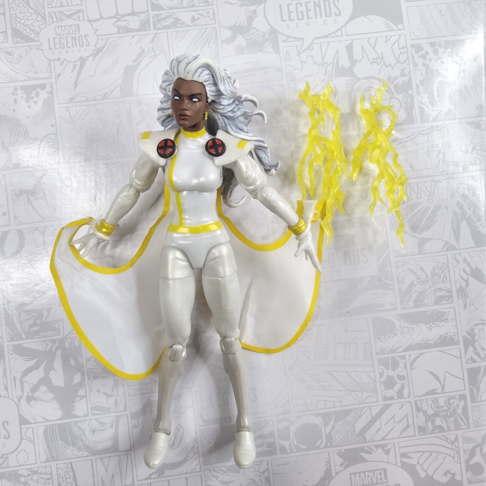 Marvel Legends Retro Card X-Men Storm (White suit)Action figure
