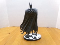 FATHER & SON BATMAN SPECIAL DEAL STATUE #’D BRIAN BOLLAND & SWING SHOT FIGURE
