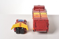 Rodimus Prime (Commander class — Kingdom, 2021) Complete