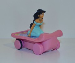 2004 Princess Jasmine Magic Carpet 3″ McDonald’s EUROPE Figure Disney Aladdin
