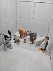 8 Multiple Toy Animals