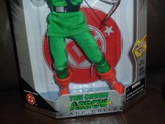 HASBRO DC SUPERHEROES 9 INCH FIGURE BOXED AQUAMAN GREEN ARROW LANTERN 3 FIGURES