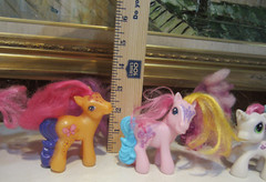 Hasbro My Little Pony Lot of Six (6) Ponies with Molded Tails Brushable Manes