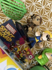 20 Mixed Lot Toys Action Figures Funkos Xmen Marvel SpiderMan Scooby Doo