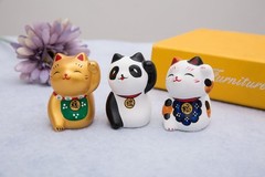 THY COLLECTIBLES Hand Painted White Feng Shui Mini Maneki Neko Lucky Cat “Fu”…