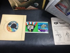 VTG 1966 GI Joe Spaceman Spacewalk Mystery Capsule + 45rpm Hasbro Orig Box RARE