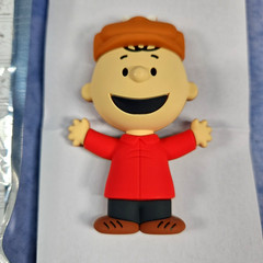 Peanuts Snoopy Winter Blind Bag Figural Magnet – Charlie Brown NIOB