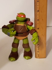 Raphael Ninja Turtle W/ Wheels on Feet 2012 Viacom 5 1/2″ Inches Tall