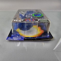 War Planets Shadow Raiders ICE MOON ALPHA Micro Playset Trendmasters 1997 NEW
