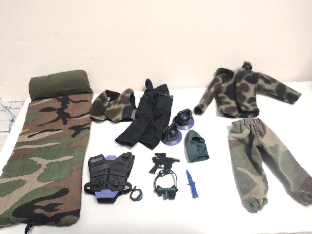 Military Accessories for 12″ Military Action Figure No Brand Weapons Lot Ty40