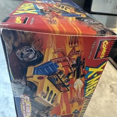 1997 Toy Biz Wolverine 4×4 Jeep Exclusive Wolverine Figure New Rare Fast Ship