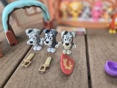 Bluey School Playset w/ Figures And Accessories, The Terriers, Chloe, Rusty, Etc