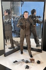 ENTER THE DRAGON 1:6 MR HAN MIROR ROOM SCENE & FIGURE W/REAL MIRRORS METAL CLAWS