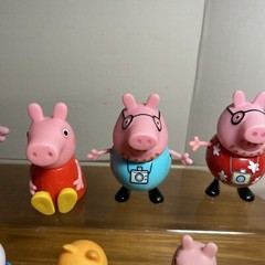 PEPPA PIG LOT OF 15 FIGURES
