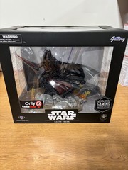 Diamond Select – “Star Wars Darth Revan” by Game Stop figure #sjun26-331