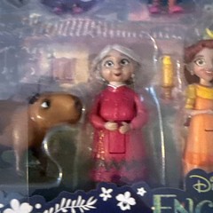 Disney Encanto Movie Ultimate Madrigal Family Gift Set 10 Piece Figure Set New