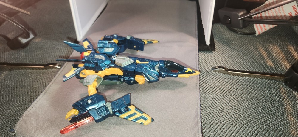 Transformers Beast Machines Deluxe Class Vehicon Jetstorm