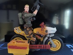 Gi Joe Classified #112 VAMP Vehicle Only – NO Clutch Figure – Plus free Duke