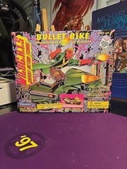 WILDCATS BULLET BIKE COLLECTOR’S EDITION 025417 & EXCLUSIVE COLLECTOR’S CARD .