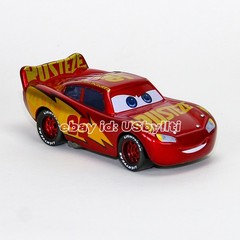 Disney Pixar Cars 3 RUST-EZE Racing Lightning McQueen Diecast 1:55 Metal Car Toy