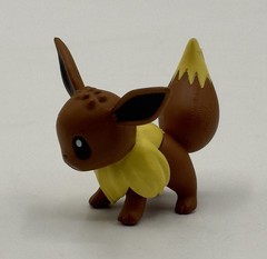 TOMY Nintendo Pokemon Eevee Pokémon Figure