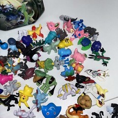 Pokemon Cake Toppers Figures Figurines Pcs 2-3CM Toy Lot Kids Anime With Tin