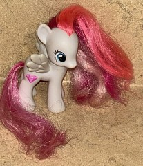 My Little Pony G4 Diamond Rose Friendship Is Magic – Preowened