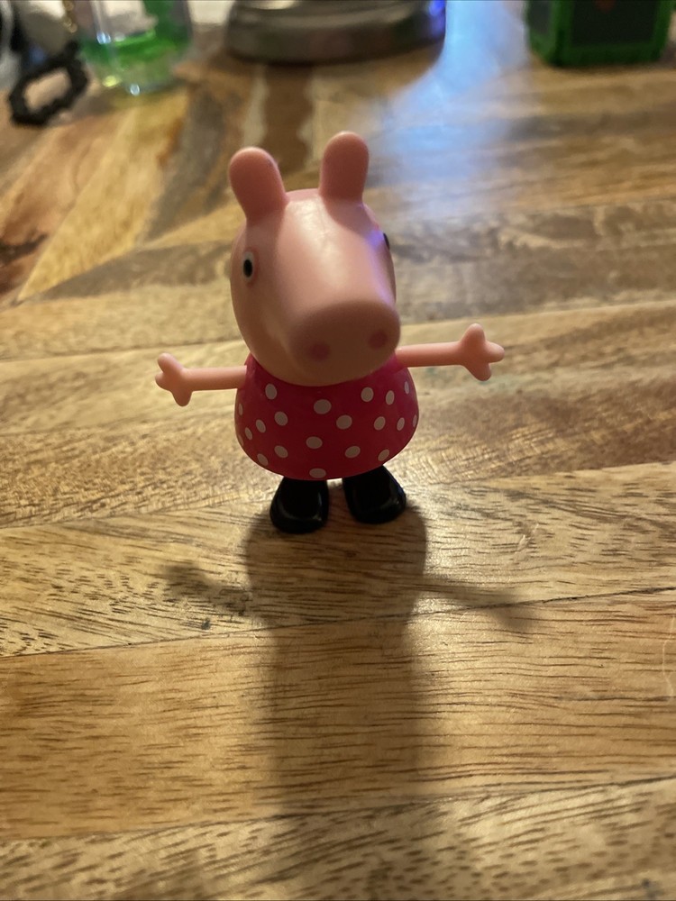 Peppa Pig toy Mini figurine in a Pink And White polka dot dress 37D