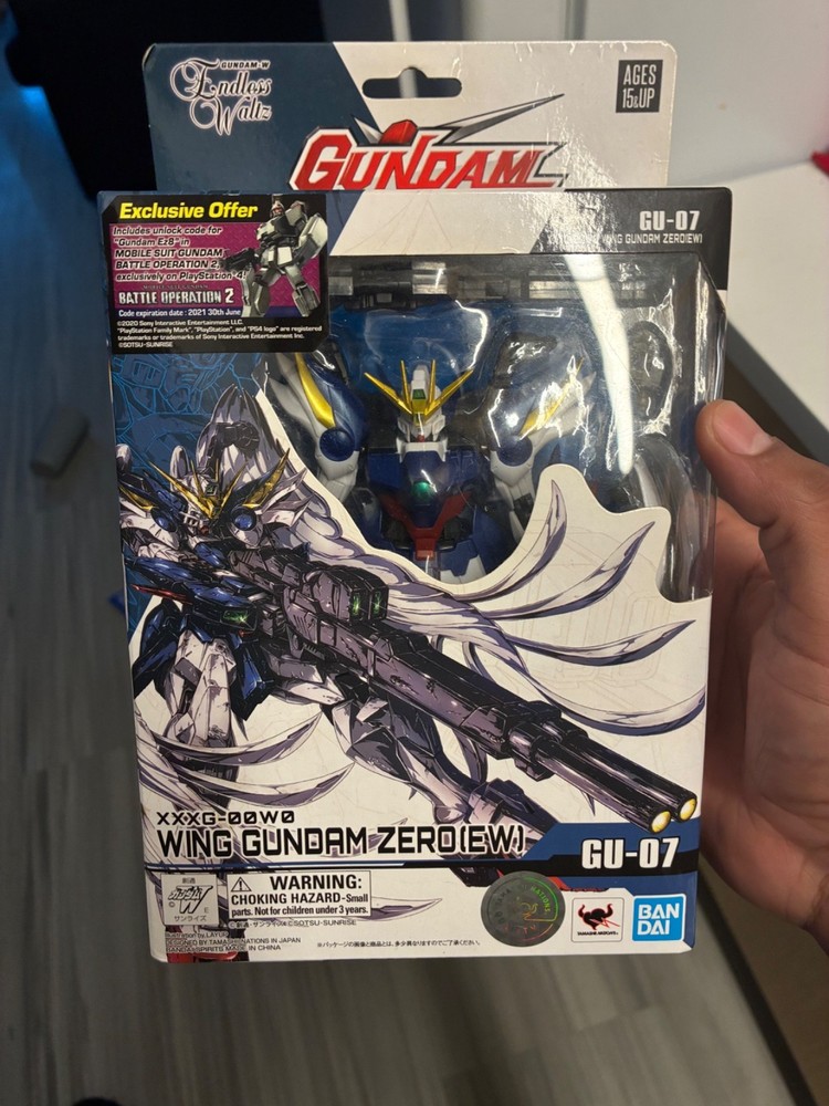 Rare Bandai Gundam Universe GU-07 Wing Gundam Zero (EW) Action Figure XXXG-00W0