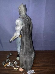 Batman Tactical Suit 1.0 1/6 MMS432 (DC, Batman, Hot Toys) COMPLETE