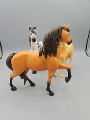 DreamWorks Spirit Riding Free Horses 2017 Chica Linda Palomino Bluffs Lot Of 3