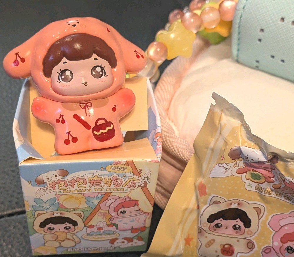 BAOBAO Pet Store Spring Outing Blind Box Figure-Trading Doll Confrmed-Cherry Dog