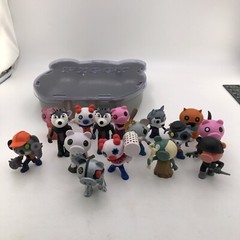 LOT OF PIGGY Roblox Collectible Figure Series 1 LOOSE & Case