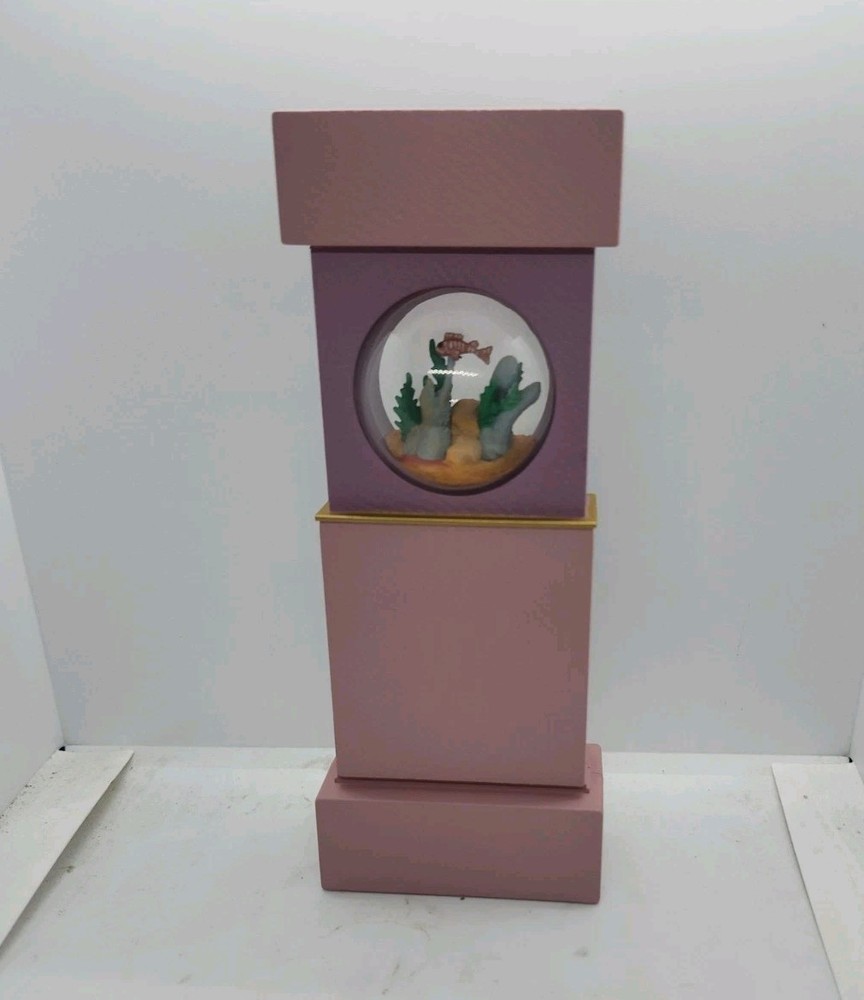 Star Trek Picard Ready Room Fish Tank Figure Accessory Diamond Select Nacelle