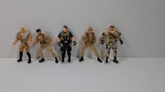 Lot of 5 Action Figures Solders GI Joe 4 inch