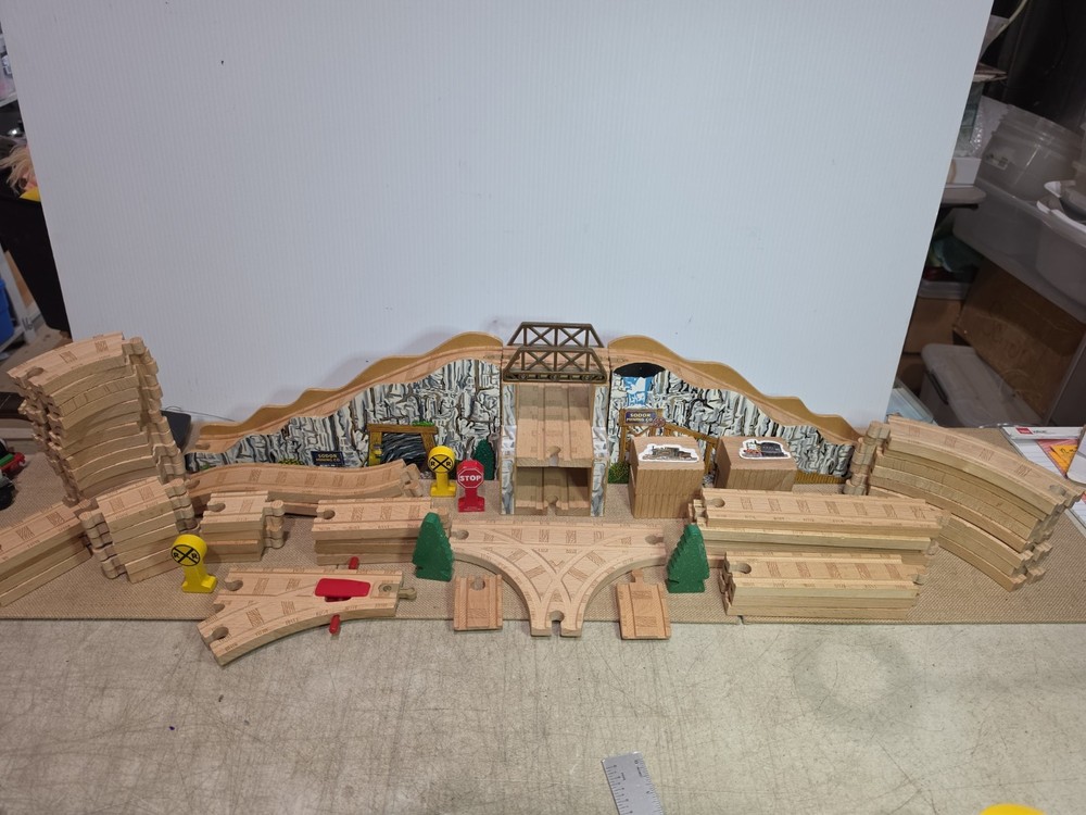 Thomas Tank Engine wooden tracks Gold Mine Mountain overpasses LARGE LOT