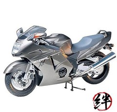 Tamiya 1/12 No.70 Honda CBR1100XX Super Blackbird Plastic Model Kit