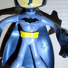 Batman Plastic/Rubber Action Figure Gray Black Suit Yellow Belt with Cape Flex.