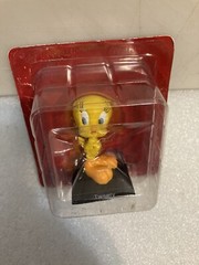 WARNER BROS LOONEY TUNES DIE CAST METAL CHARACTERS SYLVESTER AND TWEETY