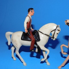 1961 HARTLAND WYATT EARP & CLINT WALKER WESTERN FIGURES WITH HORSES