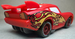 Disney Pixar Cars 2 Color Changers WGP Lightning McQueen Turns Yellow FC 1:55