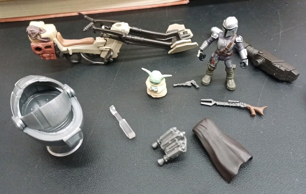 Star Wars 2.5” MANDALORIAN And Grogu Action Figure Lot Mission Fleet