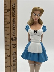 Femme Fatales Alice Figure Diamond Select Alice in Wonderland 2011 New Sealed