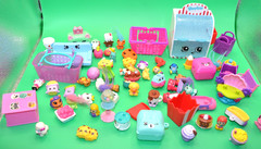 Huge Shopkins Lot Mini Figures Accessories Furniture Playsets Mixed Toy Bundle