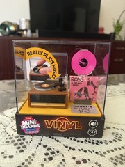 Mini Brands Really Works Vinyl Playset Series 1 by ZURU NEW