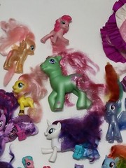 My Little Pony Lot Of 33 Various Size Ponies Plus Many Accessories