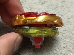 Storm Pegasus 10 Glaive Quick’ Red Gold + stickers Beyblade TAKARA TOMY BURST