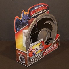 How To Train Your Dragon Defenders Of Berk Shield Crossbow DreamWorks Dragons