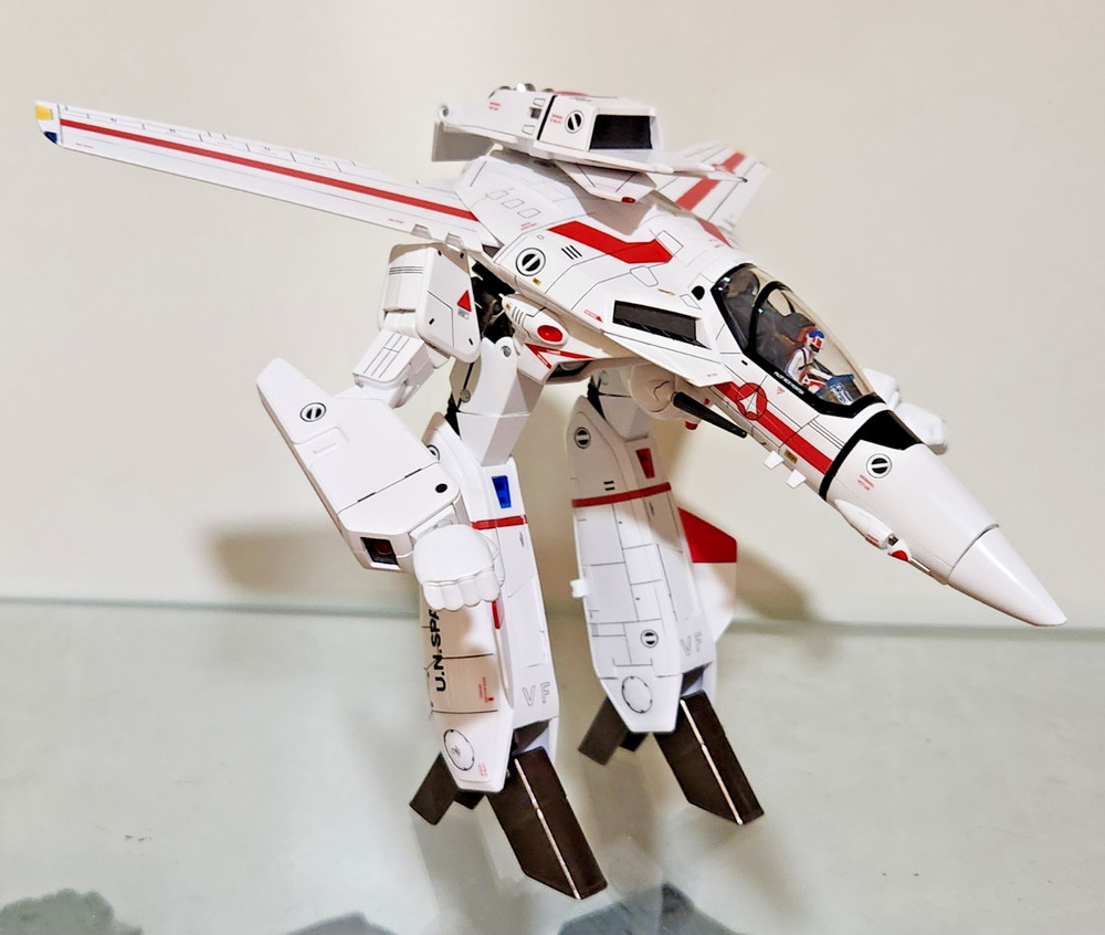 Threezero Transform Robotech ROBO DOU VF-1J Rick Hunter Action Figure