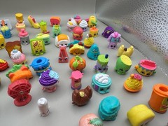 96 Shopkins Figures And Furniture 96 Pieces Multiple Series Moose